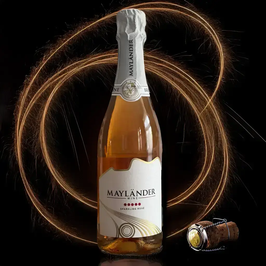 Mayländer-Sparkling-Rosé-and-cork